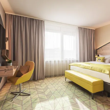 - The Niu, Mill Muelheim, An Ihg Szálloda
