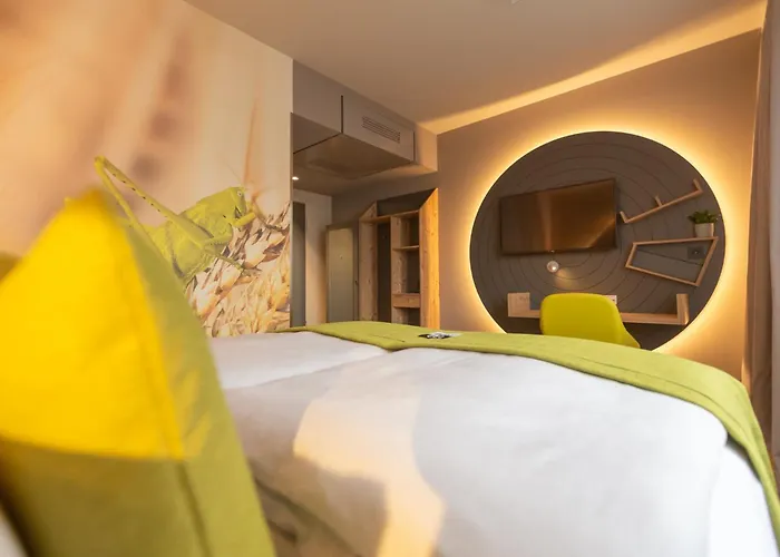 - The Niu, Mill Muelheim, An Ihg 3*